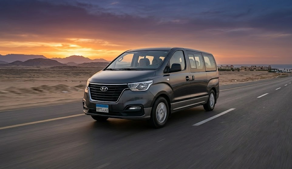 إيجار-سيارة-هيونداي-H1-001